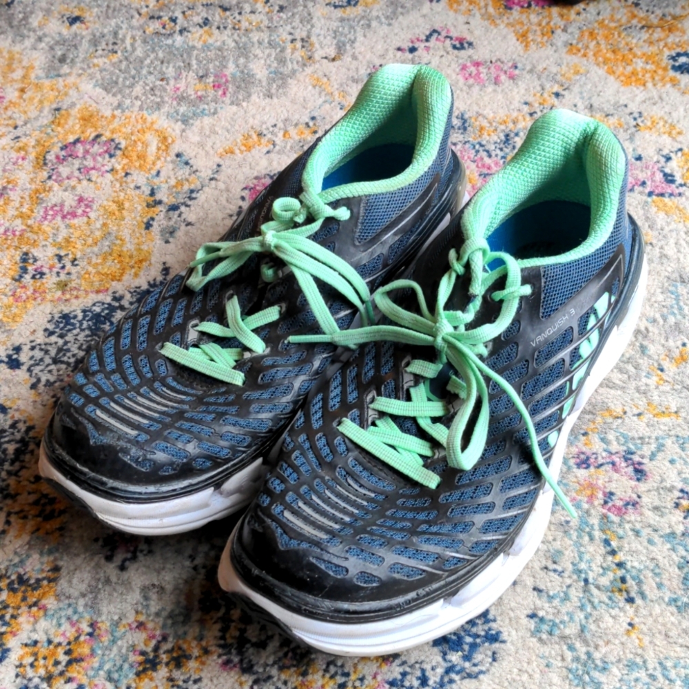 Hoka One One Women's Vanquish 3 running shoes size 7